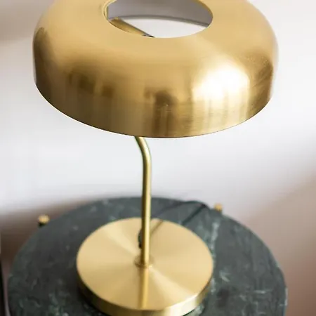 Apartman 3 Kambariu Seimos Apartamentai Su Terasa Kunigiskiu Gatveje