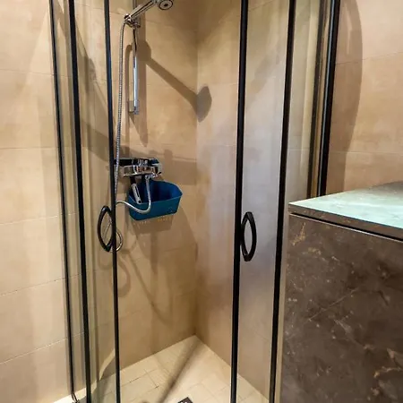 3 Kambariu Seimos Apartamentai Su Terasa Kunigiskiu Gatveje *