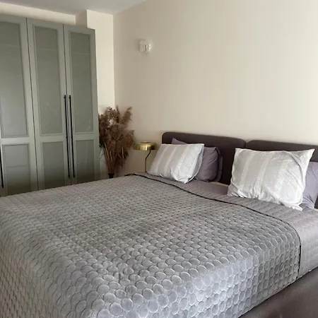 3 Kambariu Seimos Apartamentai Su Terasa Kunigiskiu Gatveje Palanga