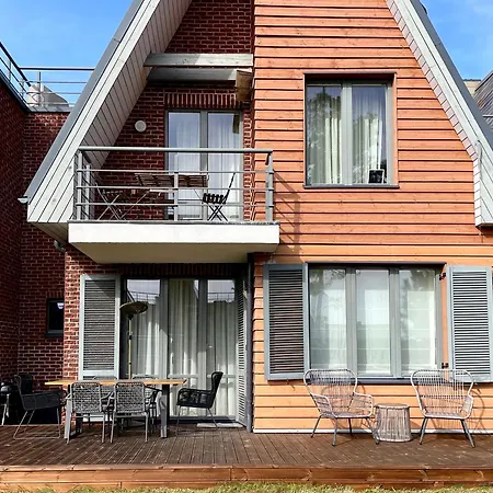 Apartment 3 Kambariu Seimos Apartamentai Su Terasa Kunigiskiu Gatveje Palanga